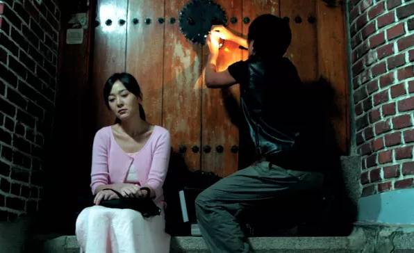 真的不只“空房诱奸”那么简单！