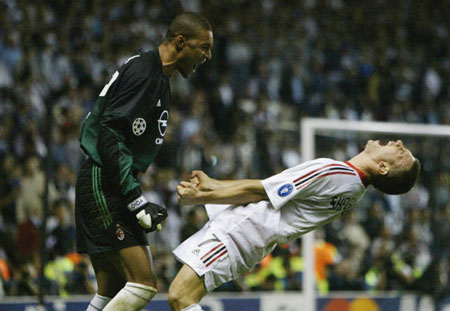 布冯一场扑出梅西七个球,布冯扑救vs纳瓦斯