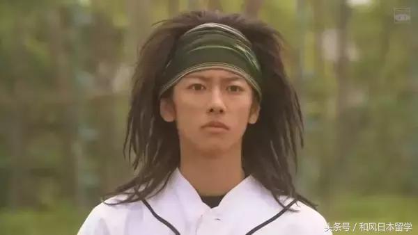 佐藤健生活中究竟是个什么样的人,佐藤健被评为最想拥有的容貌之一