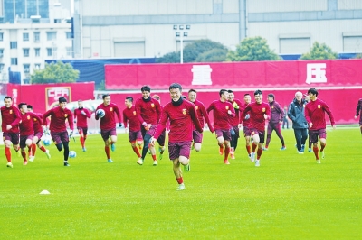 世预赛亚洲十二强中国vs日本,世预赛12强赛战况中日比分