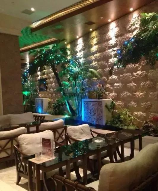 一起泡个温泉,温泉泡池冬天来一场暖暖温泉旅行