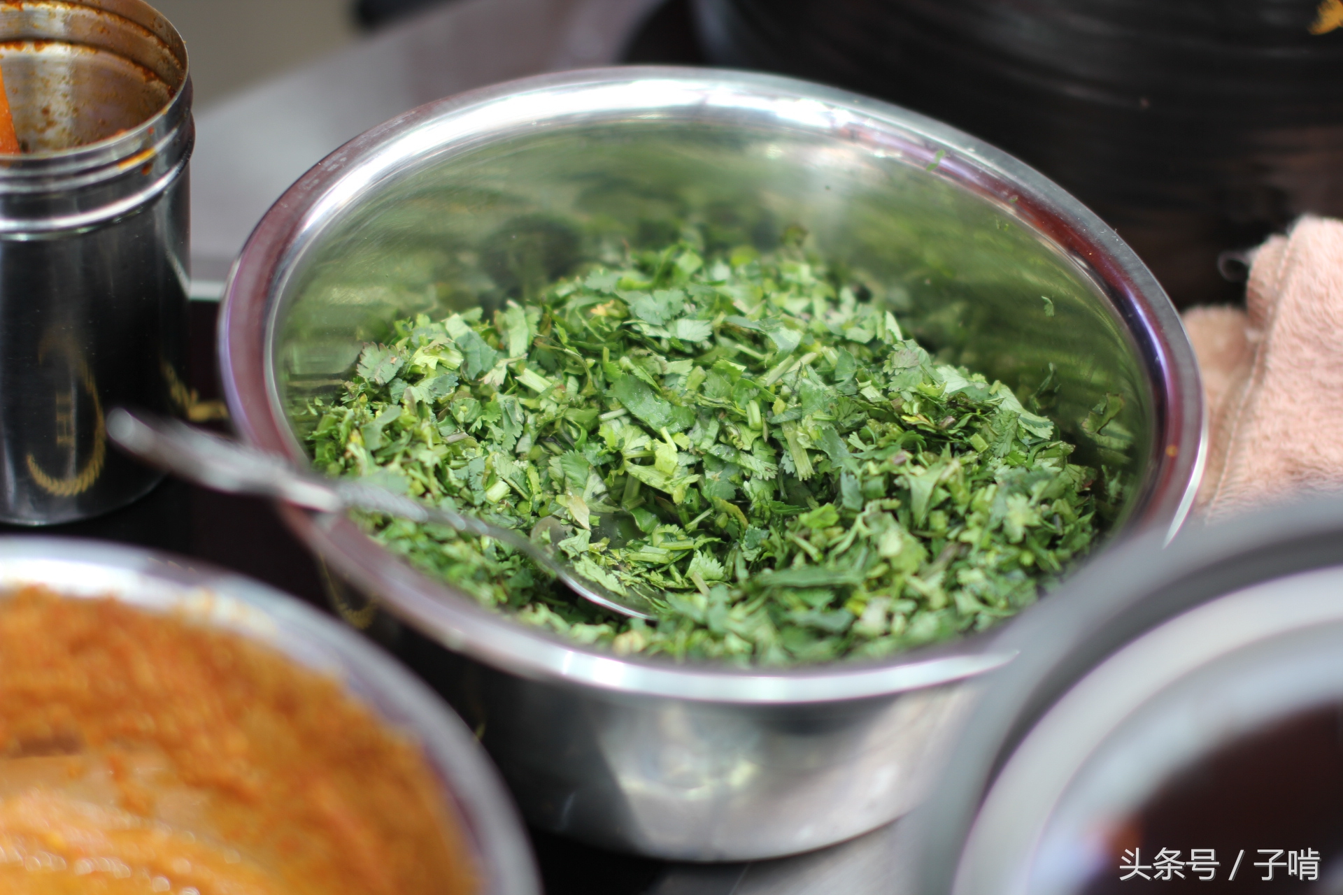 10块钱三个鸡爪,一包十几块的火锅鸡爪