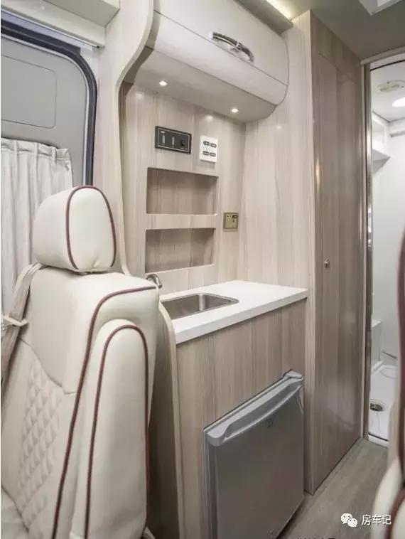 雅升大通v80短轴房车,雅升斯宾特房车