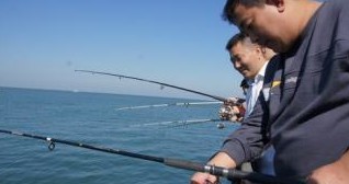 风风火火钓澳洲，渔获装满船舱