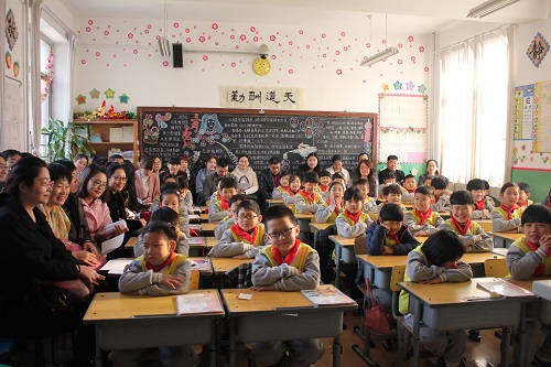 烟台市双语实验学校举行丰富多彩的课堂活动