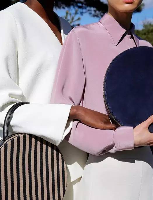 超便宜双肩包,又便宜又大空间实用的双肩包