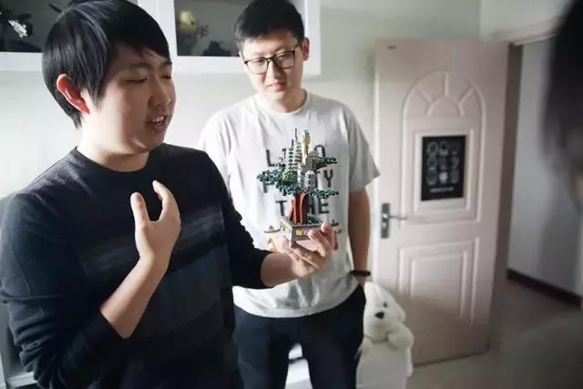 乐高是玩具，也是中国年轻人手里的商机