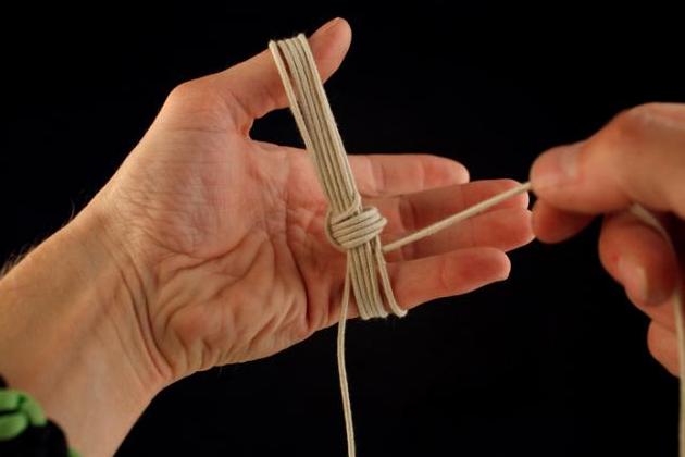 足球手工挂饰制作,足球编织绳