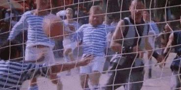 国足1-0韩国完整视频,足球记忆国足东亚杯3:0韩国