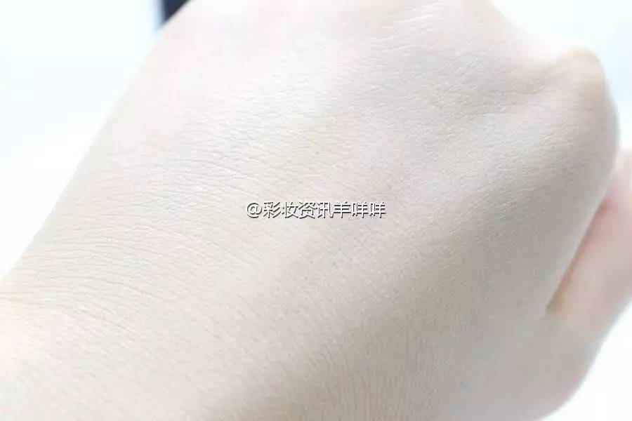 ysl粉底液打造清透底妆,底妆用粉底液还是cc好呢