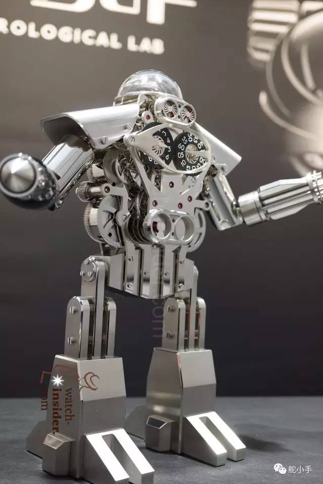 当男朋友没有注意到你的新手表