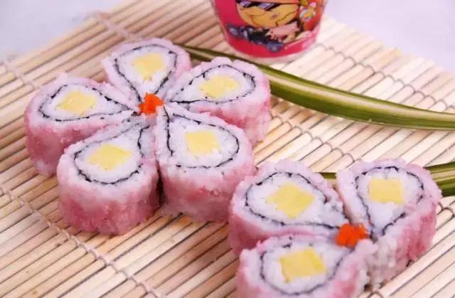 樱花美食有哪些,樱花美食让你眼前一亮