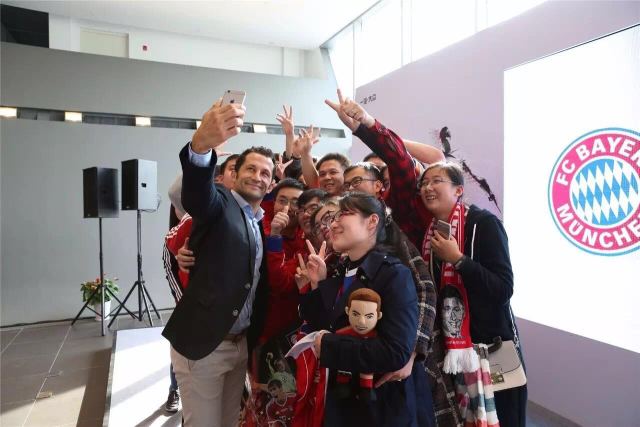 中国球迷唱南部之星,南部之星三冠王拜仁慕尼黑