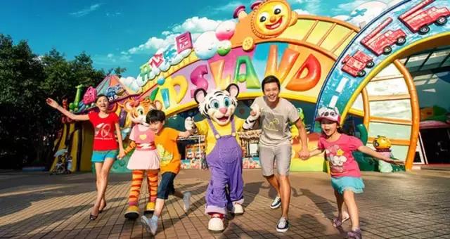 我与花火有个约定，小作家成长体验夏令营！