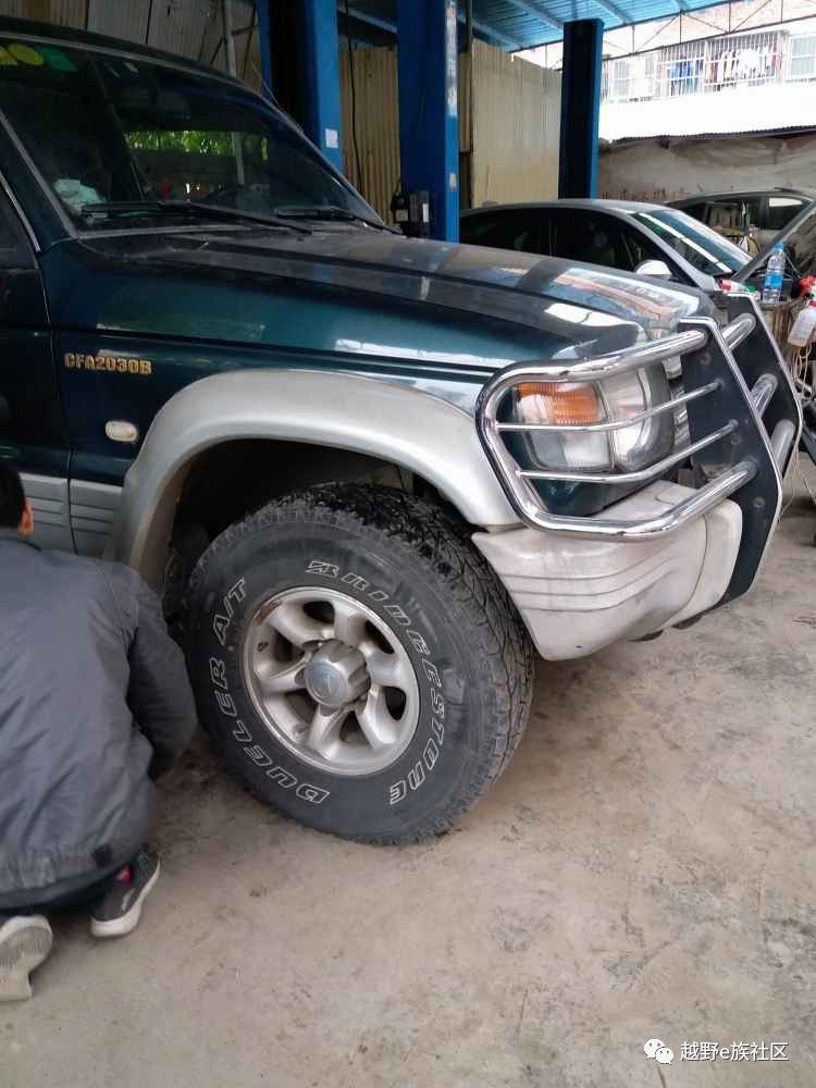 手油泵按压处渗油怎么修理,手油泵坏了怎么自救