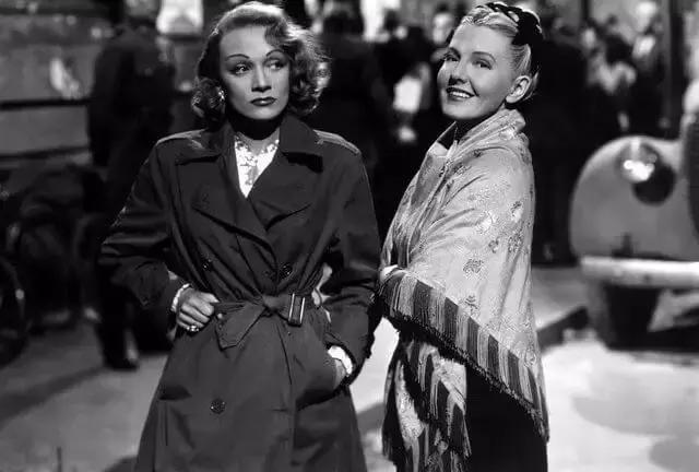 burberry风衣剁手,burberry风衣最新700元