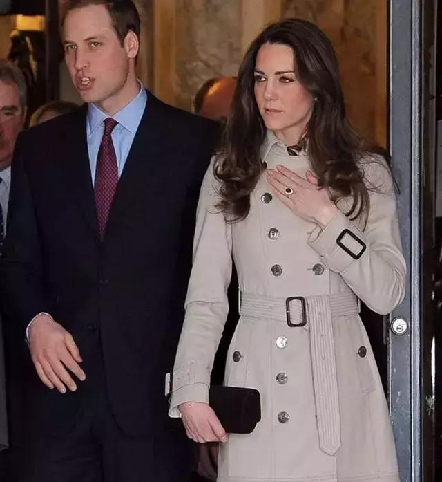 burberry风衣值得买吗,burberry风衣剁手