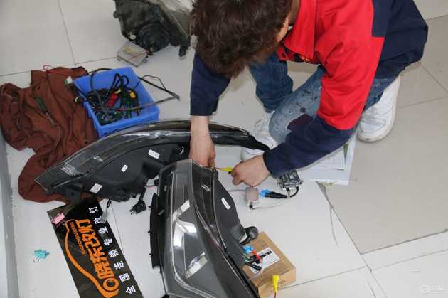 18科鲁兹大灯改装案例,雪佛兰18款科鲁兹改装led矩阵大灯