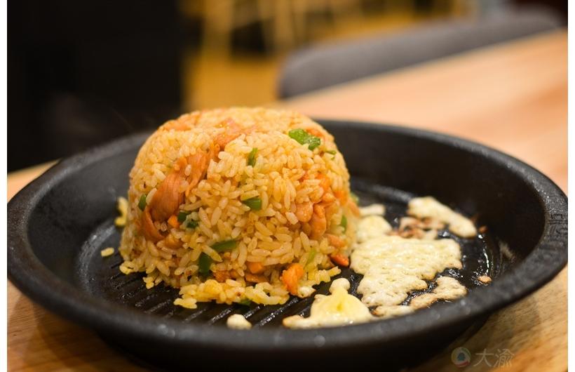 漂亮学妹在国泰广场开了家泰熙家吃完我就不想走了