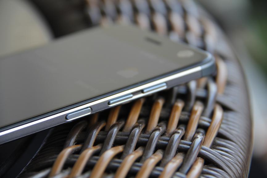 中兴双摄手机blade,中兴bladev8评测视频