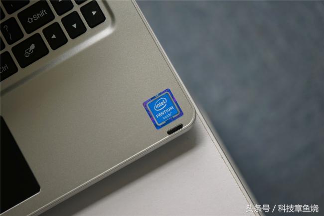 voyoa1奔腾版,voyo手机评测