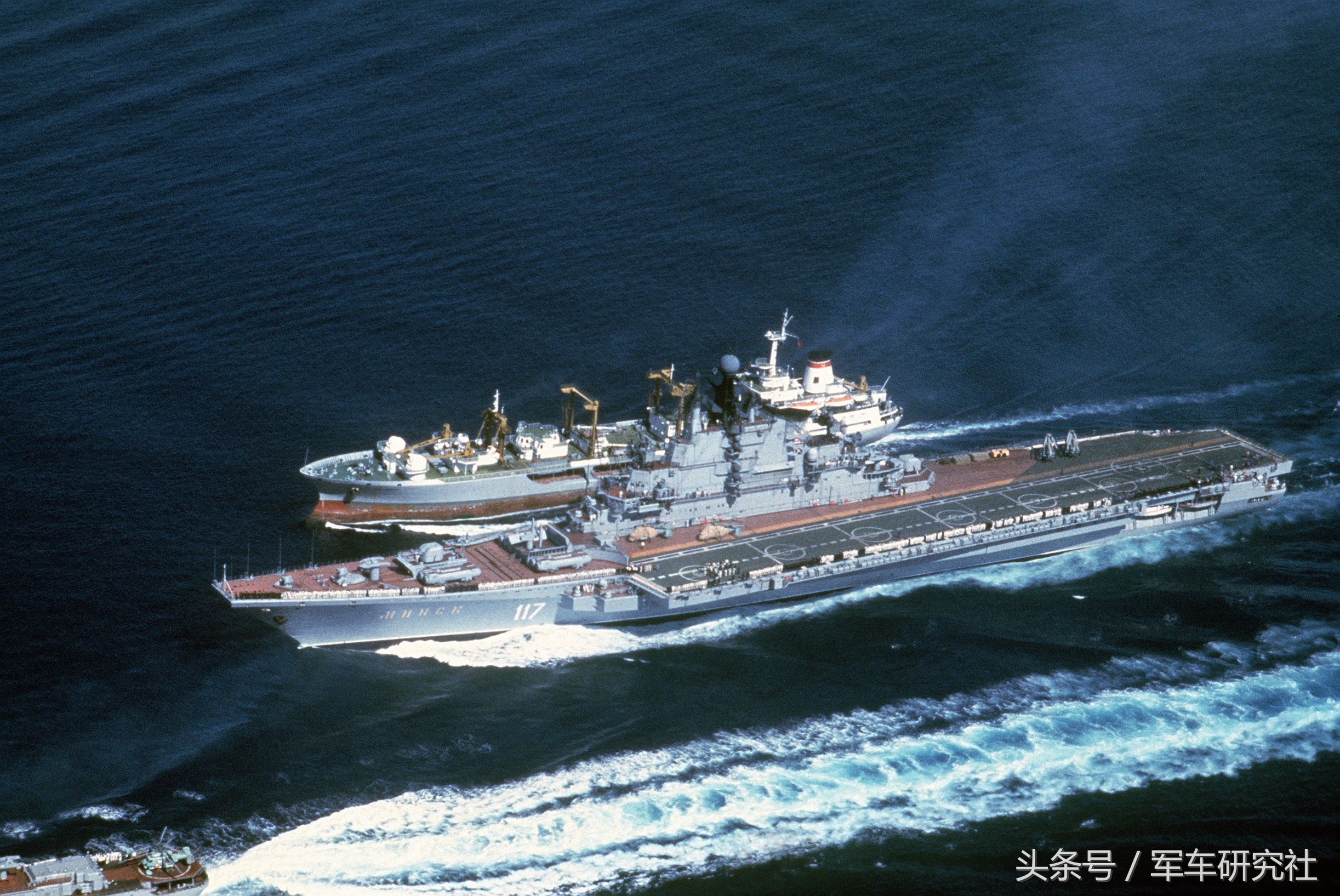 中国共买了四艘航母除辽宁号其他三艘今何在？