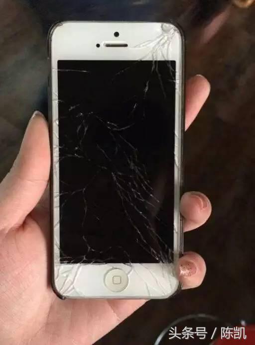 苹果手机贴膜有必要吗,手机贴膜有用吗有必要贴吗