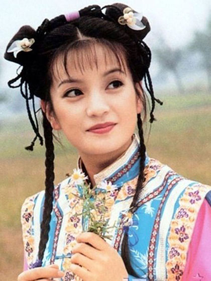 赵薇从演员到导演经历了什么,赵薇最近的发型