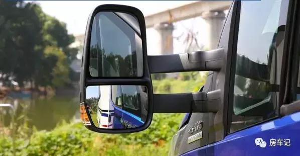 凯伦宾威大通c型房车评测,福特新世代凯伦宾威b型房车