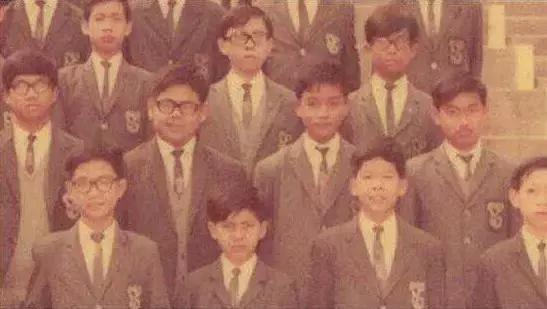 哥哥张国荣的传奇一生,张国荣老照片100张