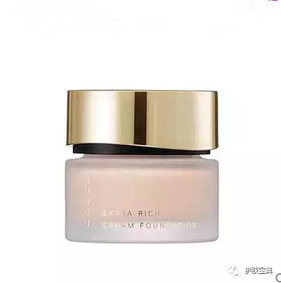 油皮妹子夏季最爱的化妆品，再也不怕油腻腻了！