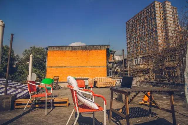 鎴愰兘钂告苯闈掑勾鏃呰垗,钂告苯鏃呰垗璞嗙摚