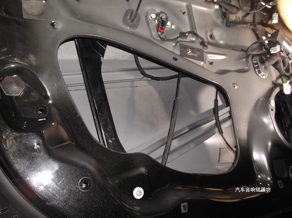 锐界plus低配6个喇叭音响改装,福特锐界plus音响怎么调效果好