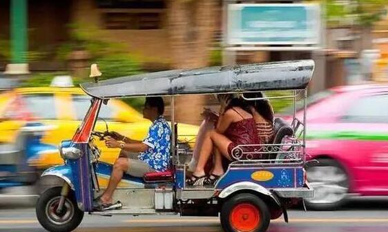 泰国泼水节去哪玩合适,泰国泼水节为什么那么多人去