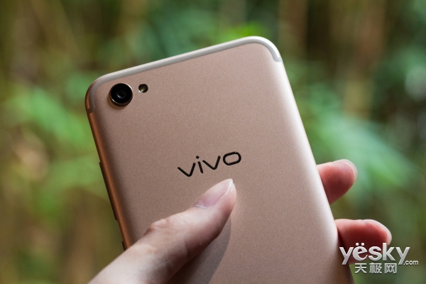 vivox9现在还值得用吗,vivox9落后了吗