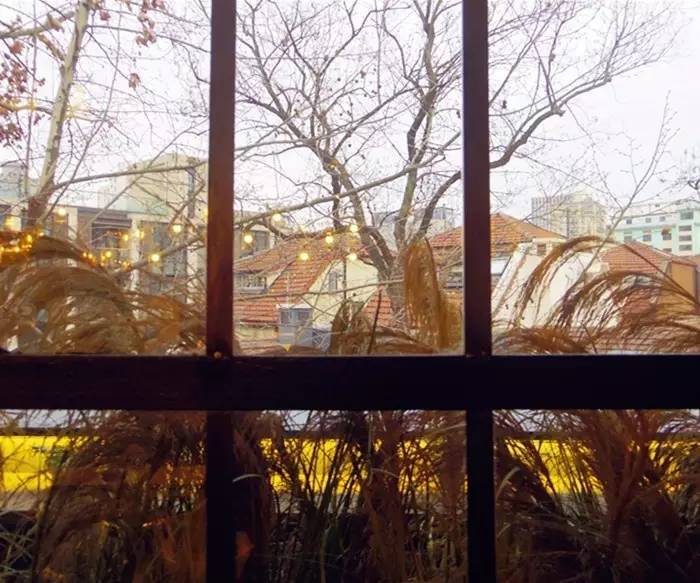 你舍不得花的钱总有人舍得帮你花,以前舍不得花你的钱现在才明白