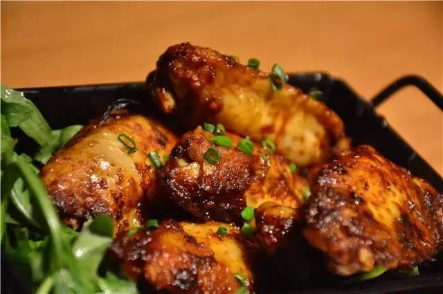 你舍不得花的钱总有人舍得帮你花,以前舍不得花你的钱现在才明白