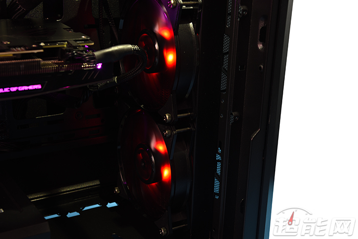 酷冷至尊MasterLiquidLite240散热器评测:初玩水冷之选