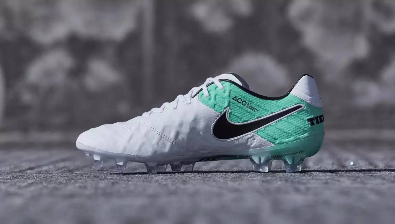 耐克MotionBlur系列套装耀眼来袭