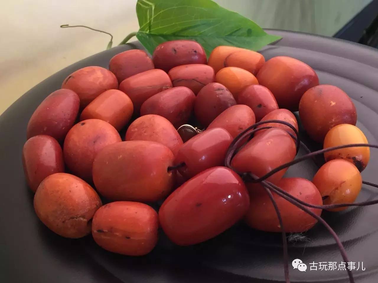 辨别烤色老蜜蜡方法图片,鉴别老蜜蜡的简单方法图片