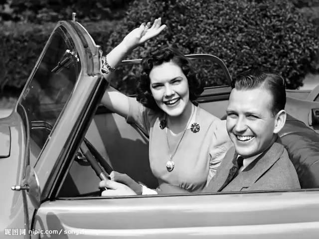 男生跟你表白要马上答应吗,一个男生向我表白我该不该答应他