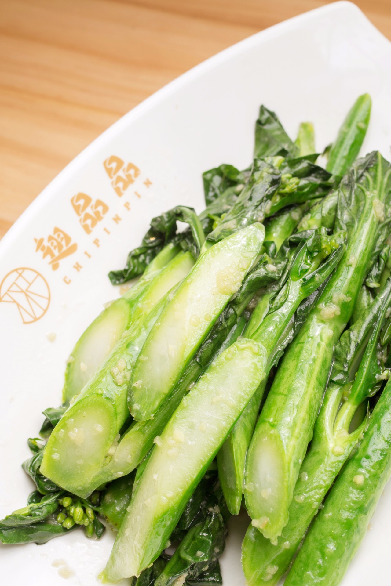 「鱼翅捞饭」震撼出席!一顿胜过十针玻尿酸,不到¥50就能吃?