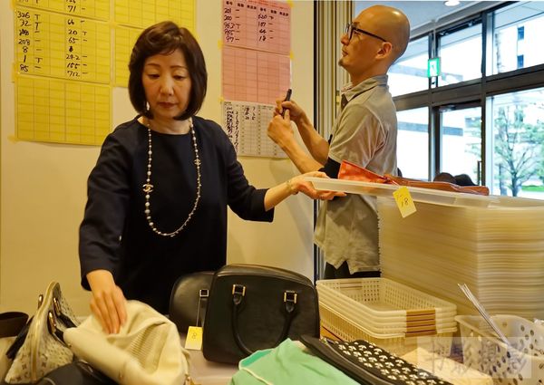 日本中古奢侈品都在哪些地,探秘中古店