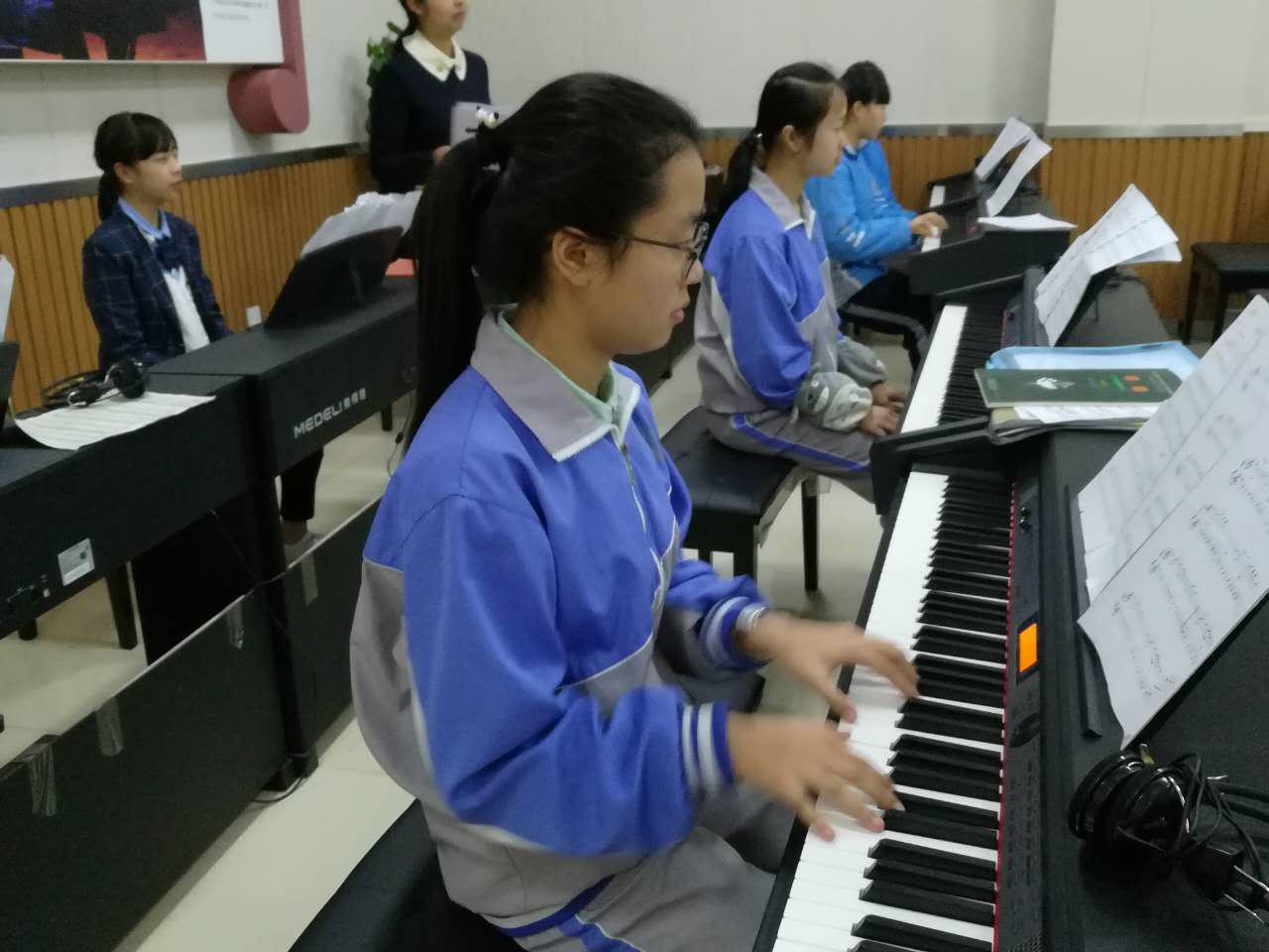 “为幸福人生奠基”系列报道——带你分分钟看懂师大实外