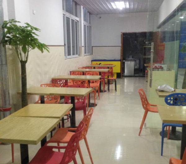 黄焖鸡米饭最正宗的是哪家,哪里黄焖鸡米饭最出名