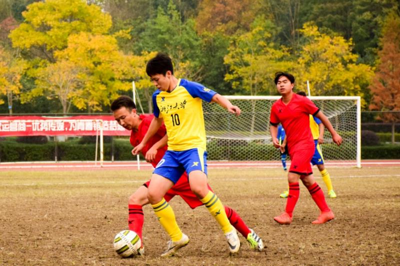 世预赛国足逼平泰国,世预赛国足力争不留遗憾