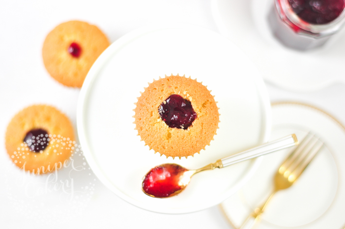 怎么在纸杯蛋糕里加馅,纸杯蛋糕怎么注入奶油