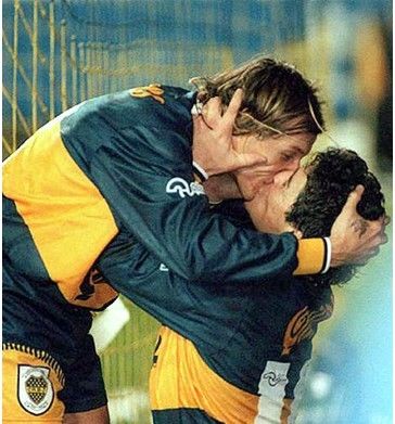 足球场上的各种阵型详解,足球场上断腿排行