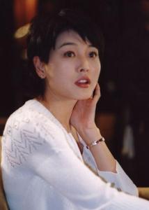 男人婆张延抖音号,男人婆张延近照发福