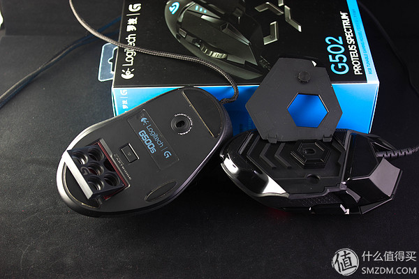 罗技g502和g502x无线鼠标怎么选,罗技g502新旧批次